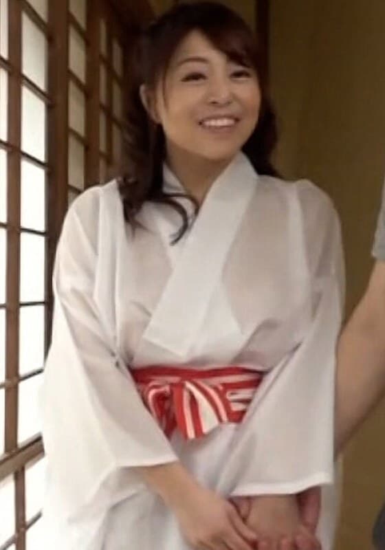 これもプレイの一環！？廊下で求める巨乳美熟女がいるソープでスリル満点、快楽没入型の中出し性交で極上体験！