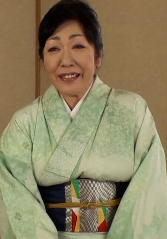 ふくよかな和服熟女！初めてのAV出演もあの人なら出てたよね！？みたいなノリで問題なしとあっけらかんとカメラの前で痴態を晒…
