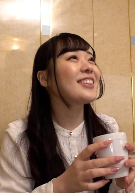 清楚な大人しい雰囲気のお姉さんをナンパしてホテルにIN！実はエッチな展開を期待してる性欲旺盛むっつりヤリマン娘とパコパコ…